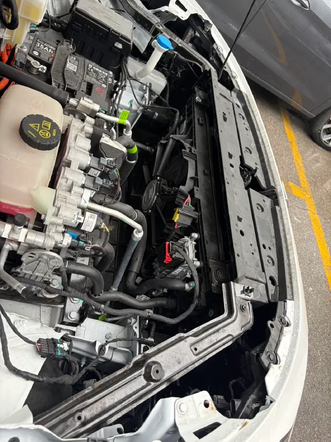 2025 Roewe E6 BEV,autocango,china used car exporter,china ev exporter,chinese used car exporter,chinese used ev exporter