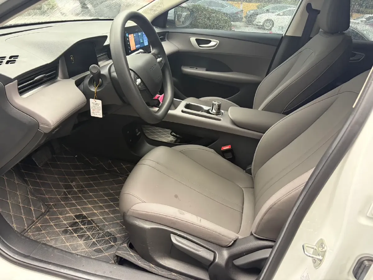 2025 Roewe E6 BEV,autocango,china used car exporter,china ev exporter,chinese used car exporter,chinese used ev exporter