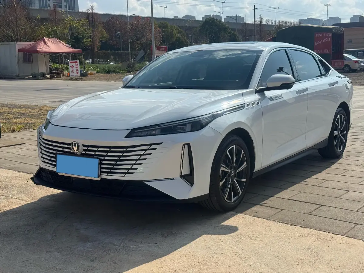 2024 ChangAn Eado 1.5T 170HP L4 7DCT