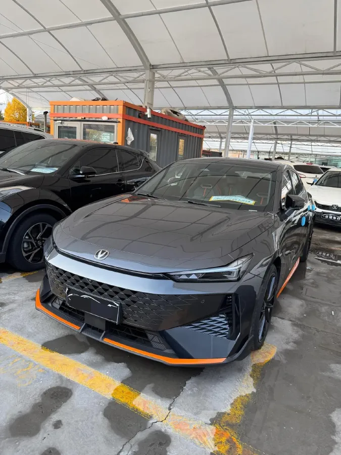 2023 ChangAn Raeton Plus 1.5T 188HP L4 7DCT,autocango,china used car exporter,china ev exporter,chinese used car exporter,chinese used ev exporter