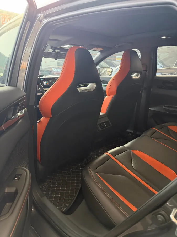 2023 ChangAn Raeton Plus 1.5T 188HP L4 7DCT,autocango,china used car exporter,china ev exporter,chinese used car exporter,chinese used ev exporter