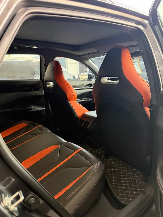 2023 ChangAn Raeton Plus 1.5T 188HP L4 7DCT,autocango,china used car exporter,china ev exporter,chinese used car exporter,chinese used ev exporter