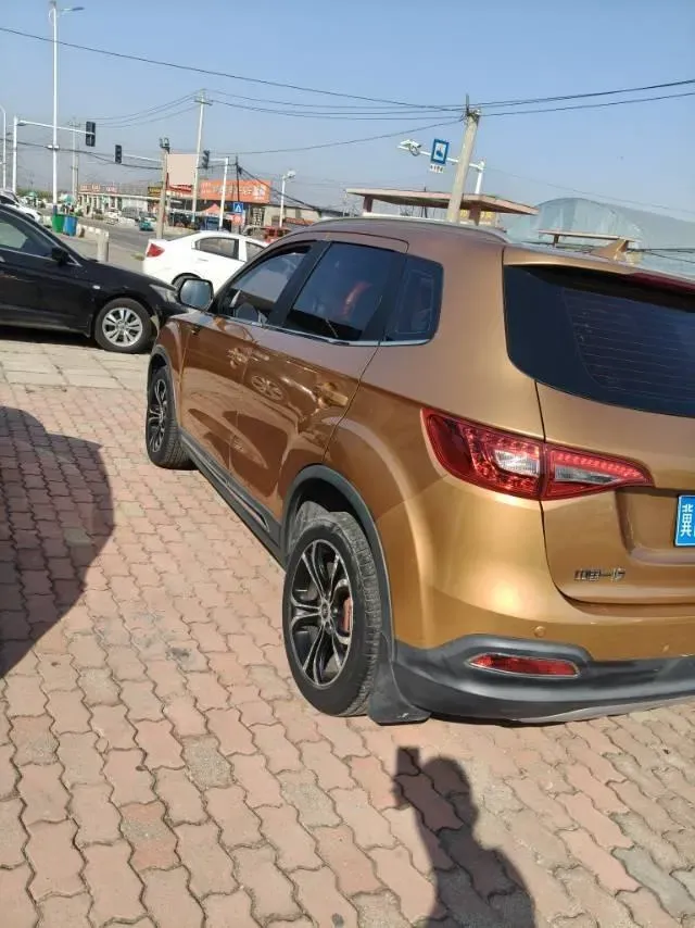 2017 FAW Senia R7 1.6L 116HP L4 6AT,autocango,china used car exporter,china ev exporter,chinese used car exporter,chinese used ev exporter