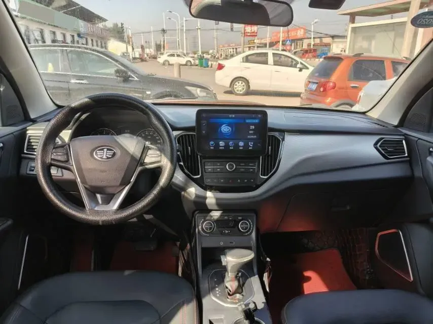 2017 FAW Senia R7 1.6L 116HP L4 6AT,autocango,china used car exporter,china ev exporter,chinese used car exporter,chinese used ev exporter