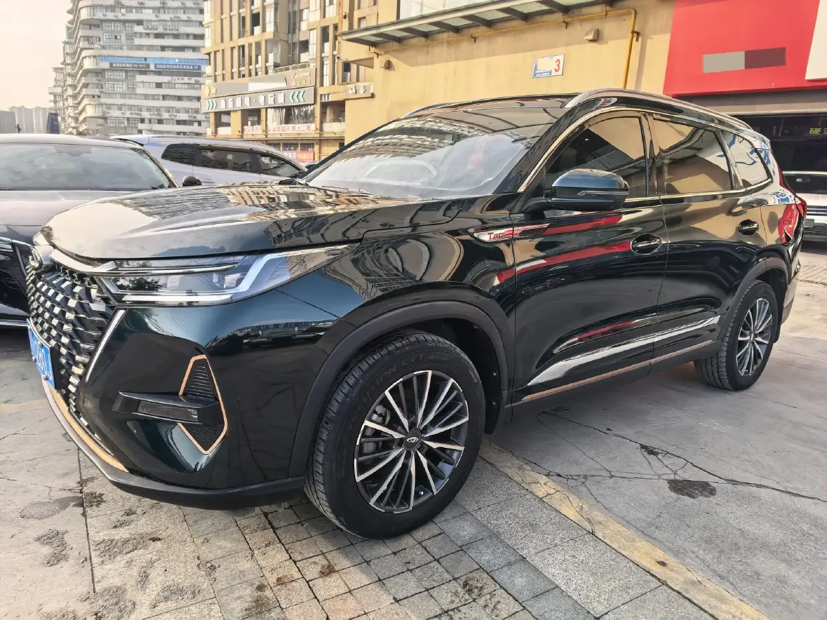 2022 Chery Tiggo 8 PRO 1.6T 197HP L4 7DCT