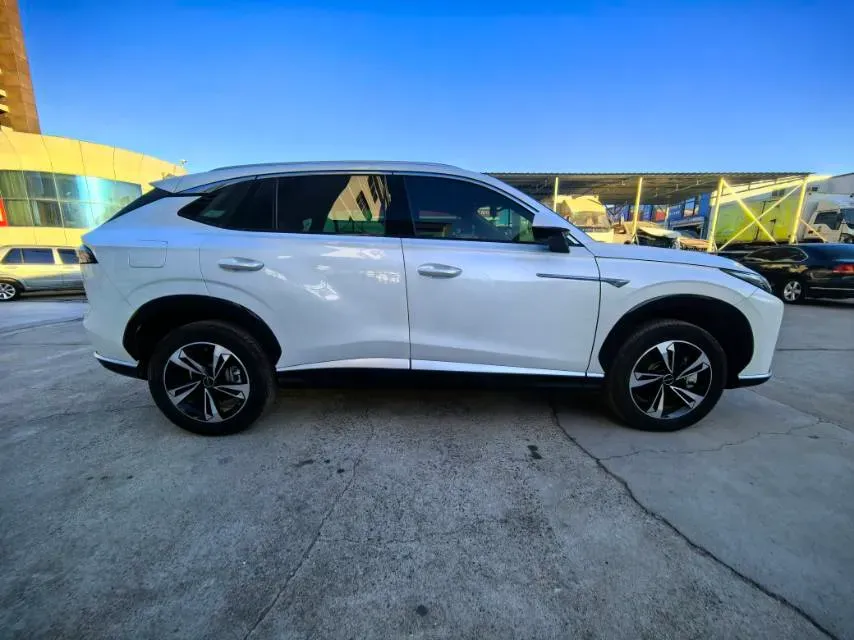 2024 Roewe D5X DMH 1.5T 150HP L4 2DHT PHEV 21.4KWH,autocango,china used car exporter,china ev exporter,chinese used car exporter,chinese used ev exporter