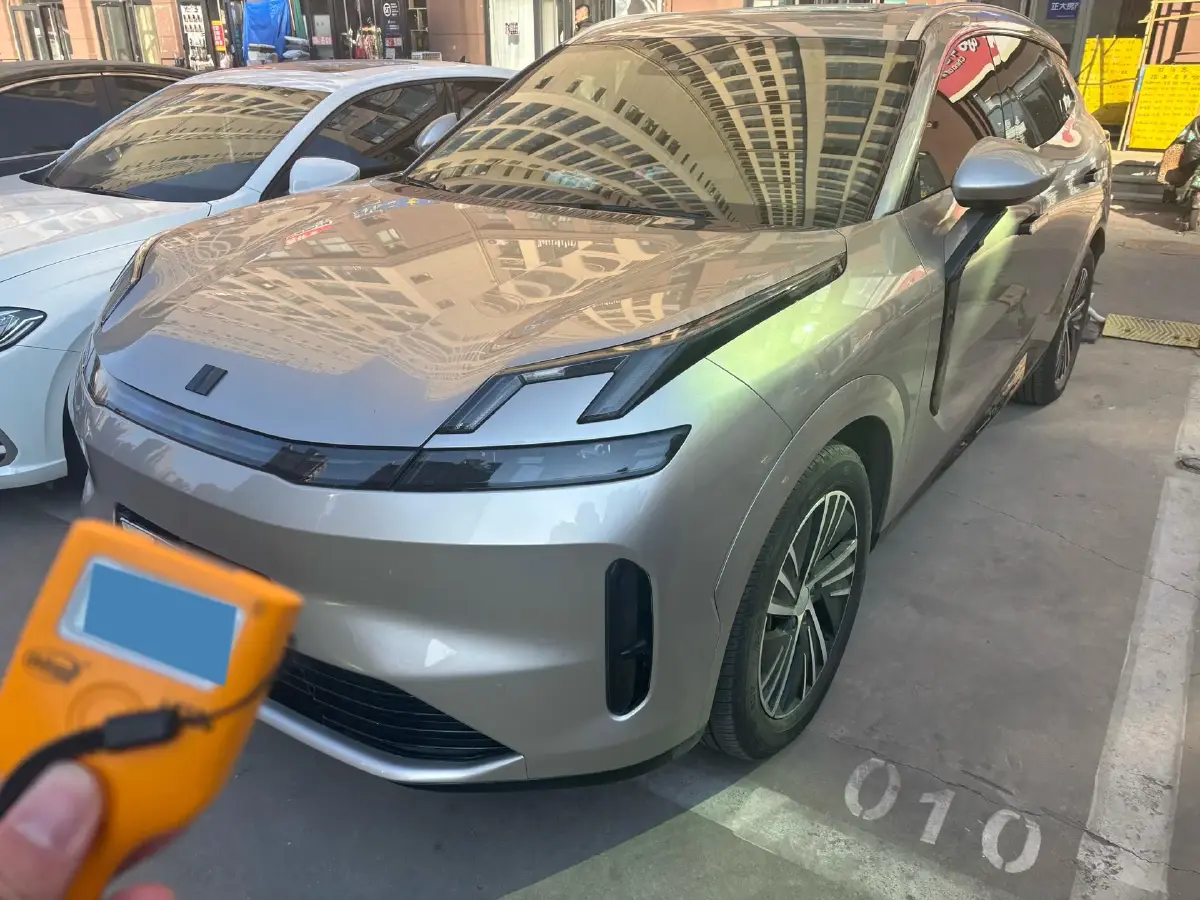 2023 LYNK&CO 08 EM-P 1.5T 163HP L4 3DHT PHEV 21.2KWH