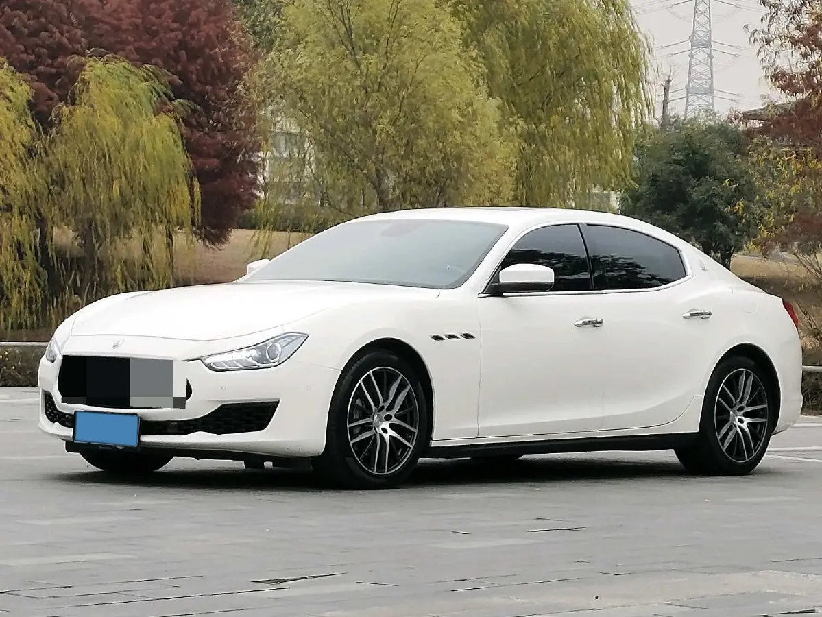 2018 Maserati Ghibli 3.0T 350HP V6 8AT