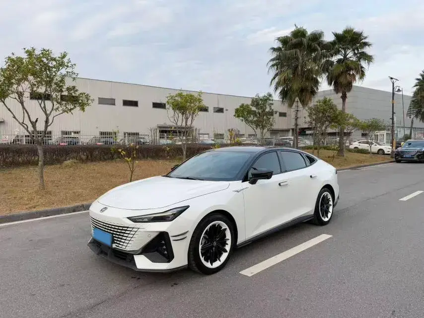 2023 ChangAn UNI-V 1.5T 188HP L4 7DCT