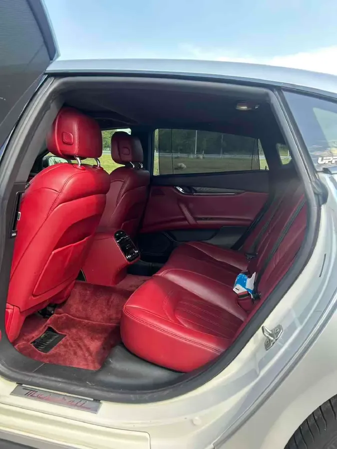2018 Maserati Quattroporte 3.0T 350HP V6 8AT,autocango,china used car exporter,china ev exporter,chinese used car exporter,chinese used ev exporter