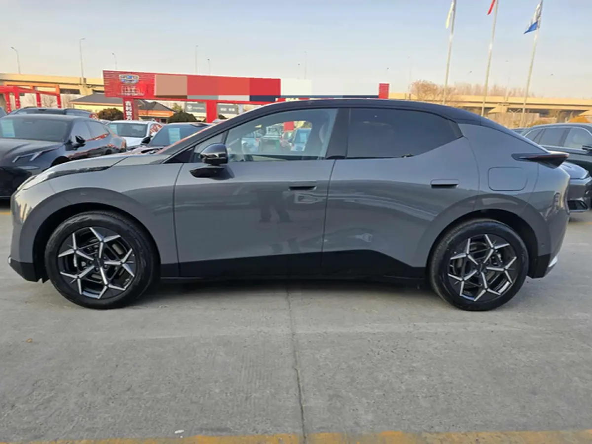 2025 Dongfeng Z9 2.0T 258HP L4 8AT,autocango,china used car exporter,china ev exporter,chinese used car exporter,chinese used ev exporter