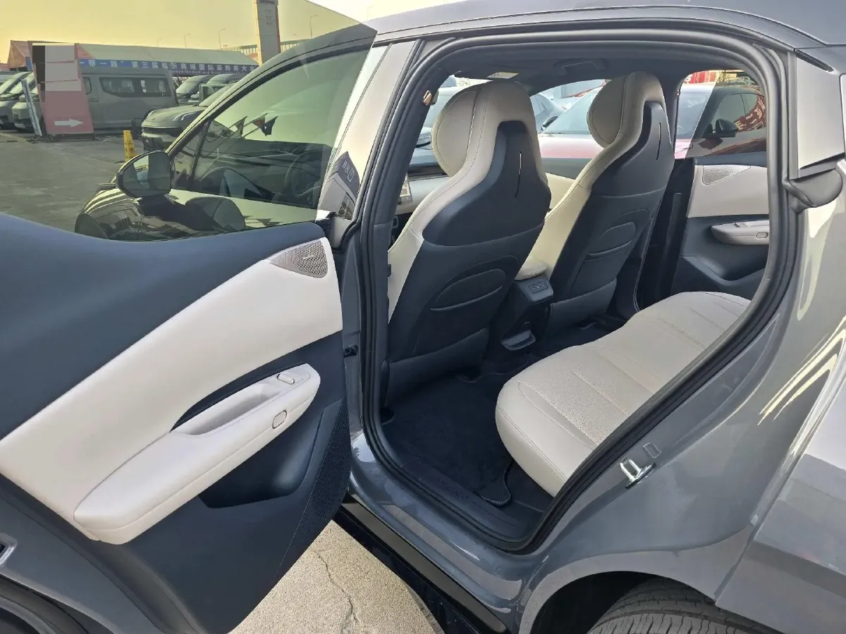 2025 Dongfeng Z9 2.0T 258HP L4 8AT,autocango,china used car exporter,china ev exporter,chinese used car exporter,chinese used ev exporter