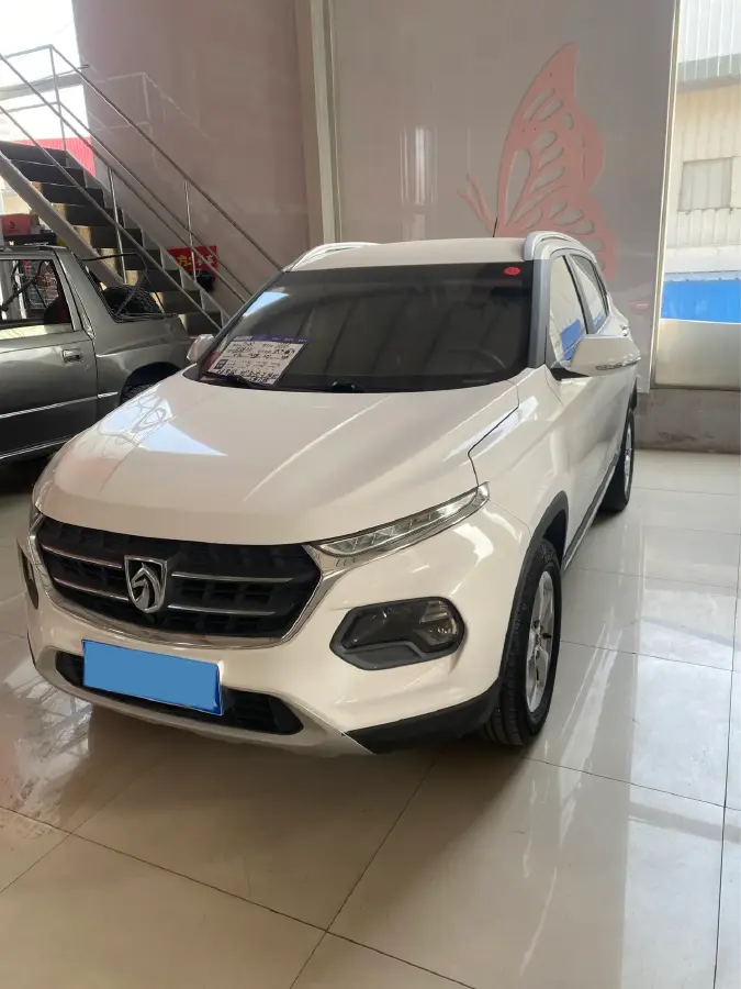 2017 BaoJun 310W 1.5L 105HP L4 6MT