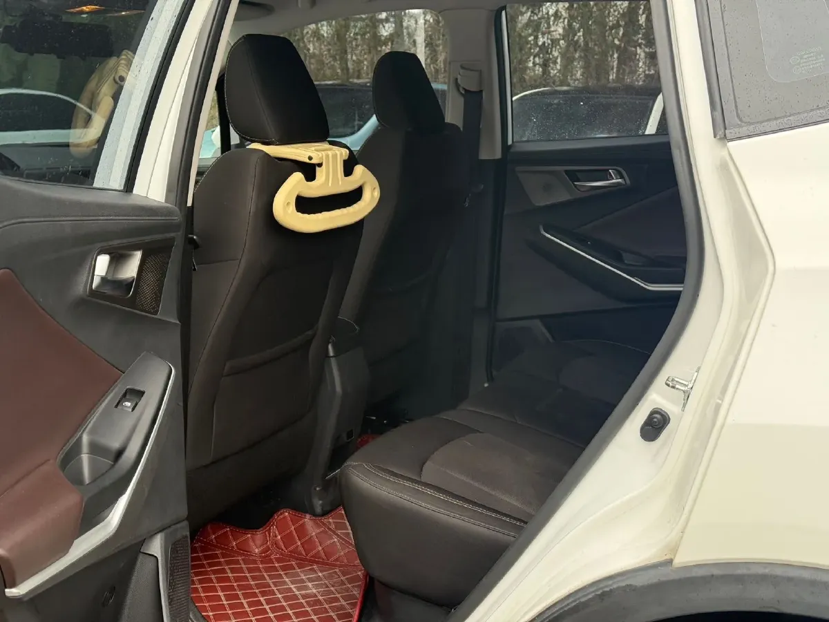 2019 ChangAn CS15 1.5L 107HP L4 5DCT,autocango,china used car exporter,china ev exporter,chinese used car exporter,chinese used ev exporter