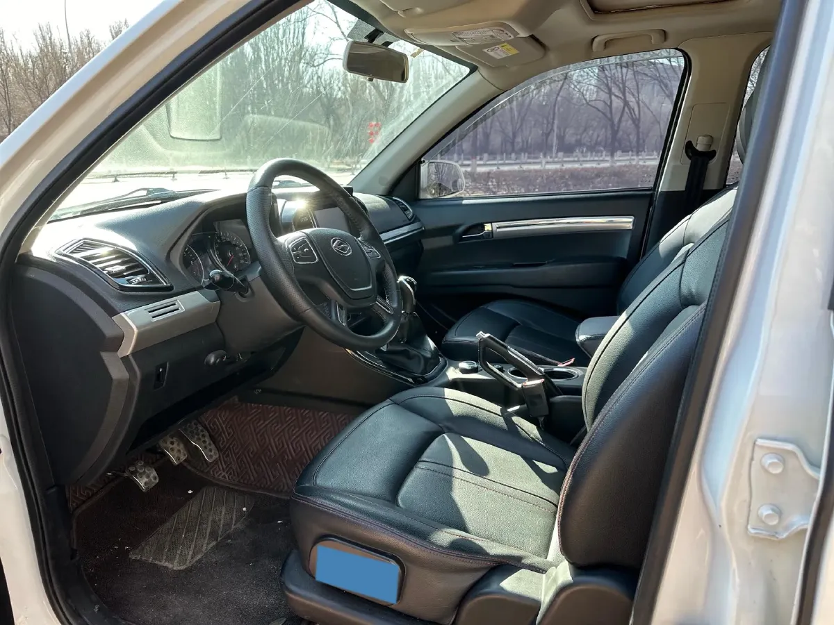 2018 Landwind X8 1.8T 177HP L4 6MT,autocango,china used car exporter,china ev exporter,chinese used car exporter,chinese used ev exporter