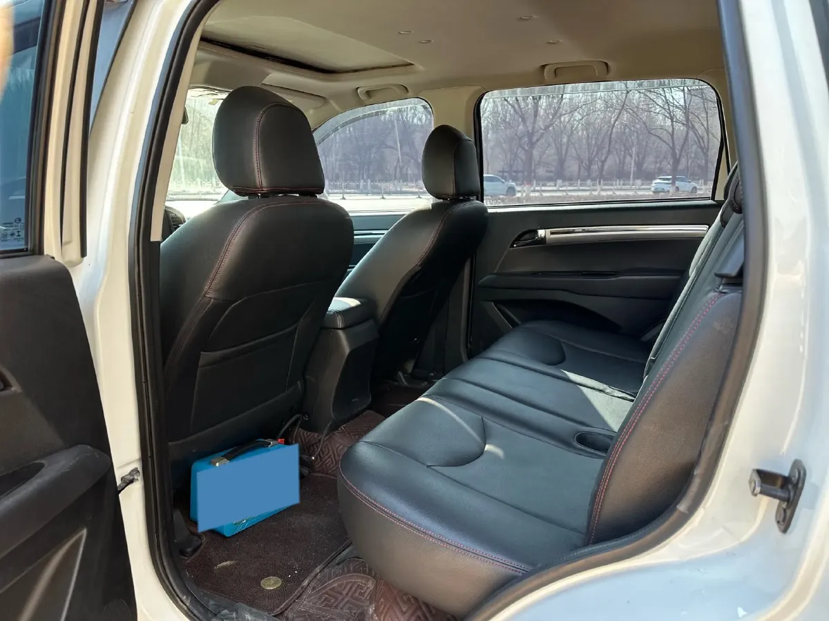 2018 Landwind X8 1.8T 177HP L4 6MT,autocango,china used car exporter,china ev exporter,chinese used car exporter,chinese used ev exporter