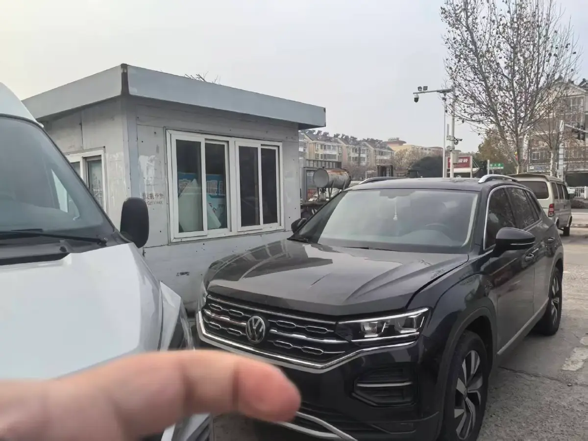 2019 Jeep Cherokee 2.0T 234HP L4 9AT