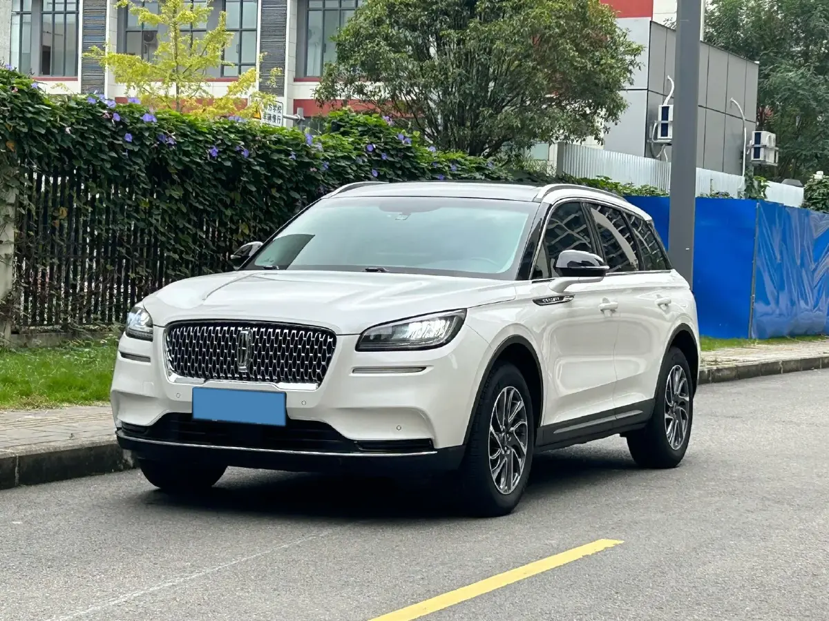 2022 Lincoln Corsair 2.0T 245HP L4 8AT