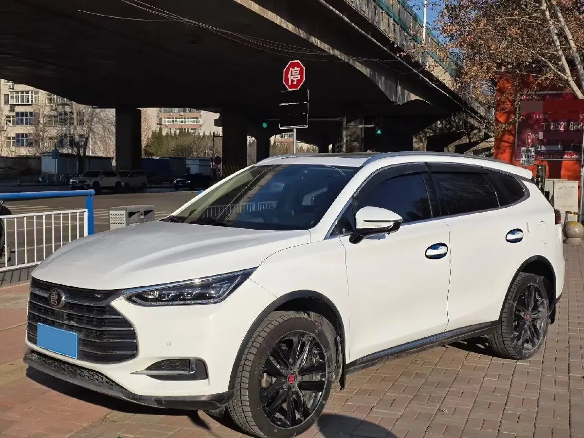 2018 BYD Tang 2.0T 205HP L4 6AT