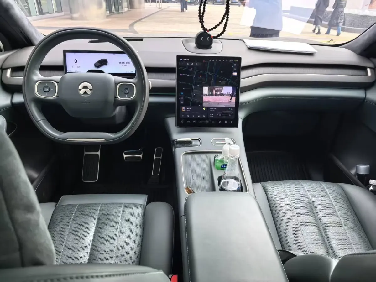 2024 Porsche Macan All-Electric BEV 100KWH,autocango,china used car exporter,china ev exporter,chinese used car exporter,chinese used ev exporter