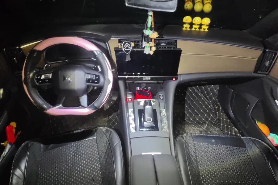 2021 Ford New Era Transit 2.2T 140HP L4 6AMT,autocango,china used car exporter,china ev exporter,chinese used car exporter,chinese used ev exporter