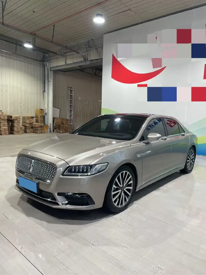 2018 Lincoln Continental 2.0T 261HP L4 6AT