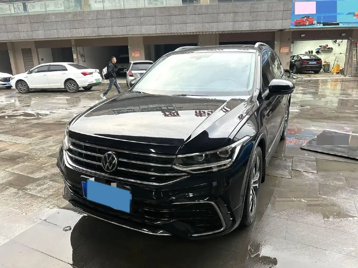 2024 Volkswagen Tiguan L 2.0T 186HP L4 7DCT