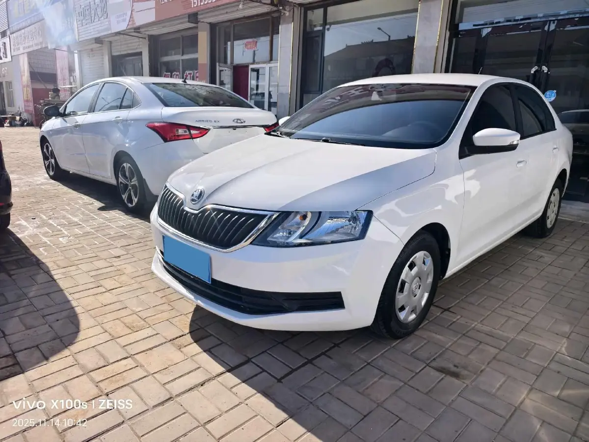 2019 Skoda Rapid 1.5L 110HP L4 5MT