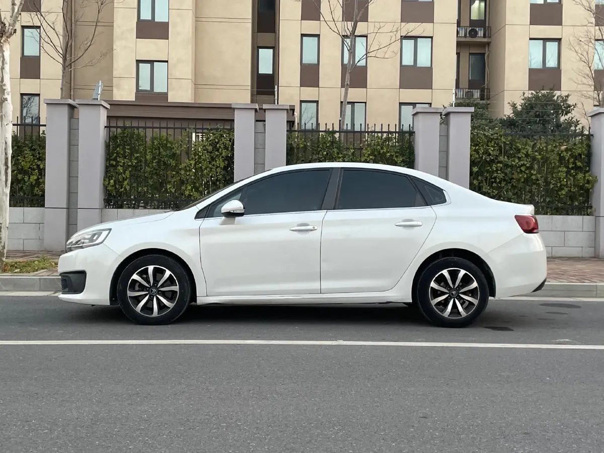 2018 Citroen C4 C-Quatre 1.6L 117HP L4 6AT,autocango,china used car exporter,china ev exporter,chinese used car exporter,chinese used ev exporter