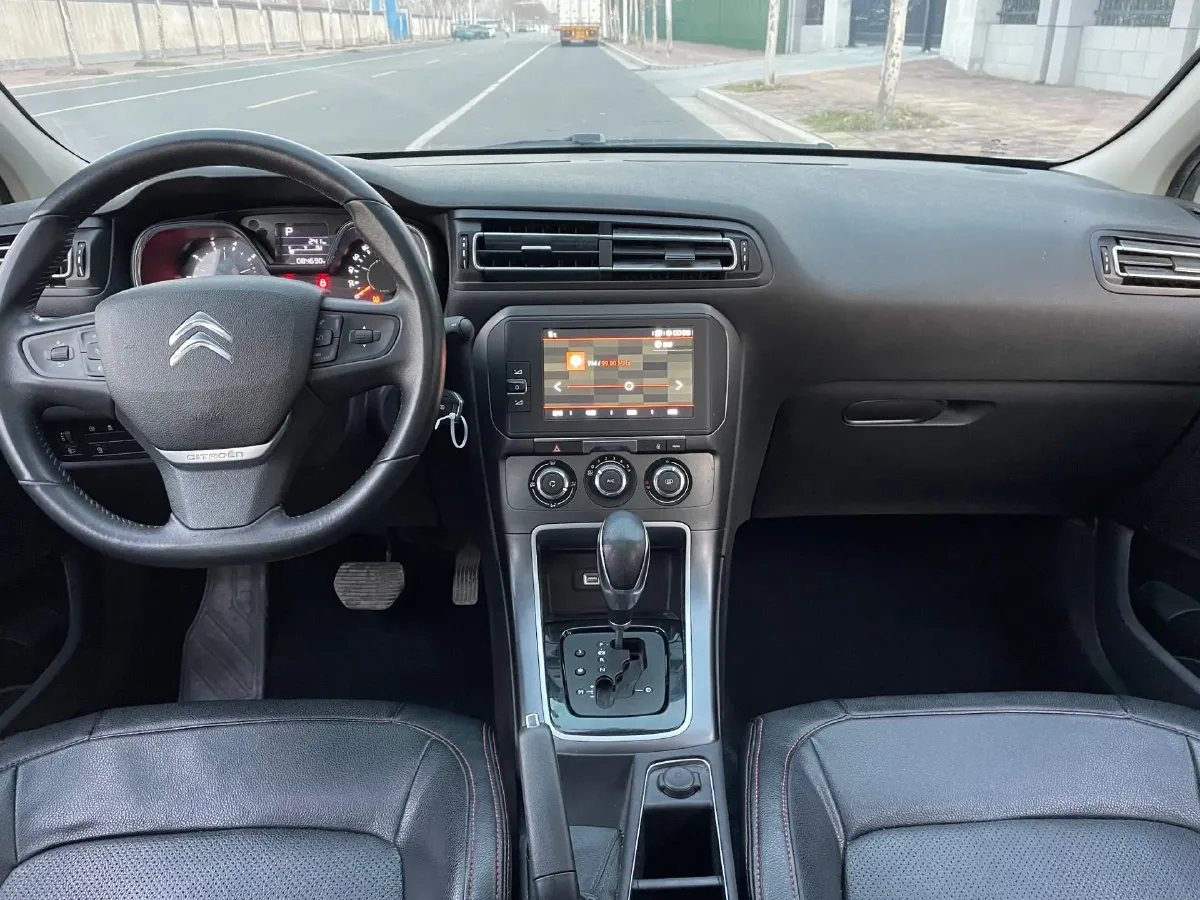 2018 Citroen C4 C-Quatre 1.6L 117HP L4 6AT,autocango,china used car exporter,china ev exporter,chinese used car exporter,chinese used ev exporter
