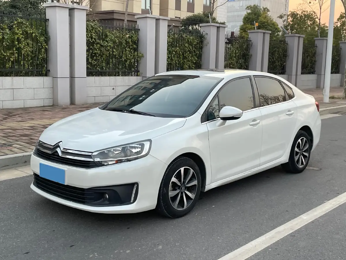 2018 Citroen C4 C-Quatre 1.6L 117HP L4 6AT