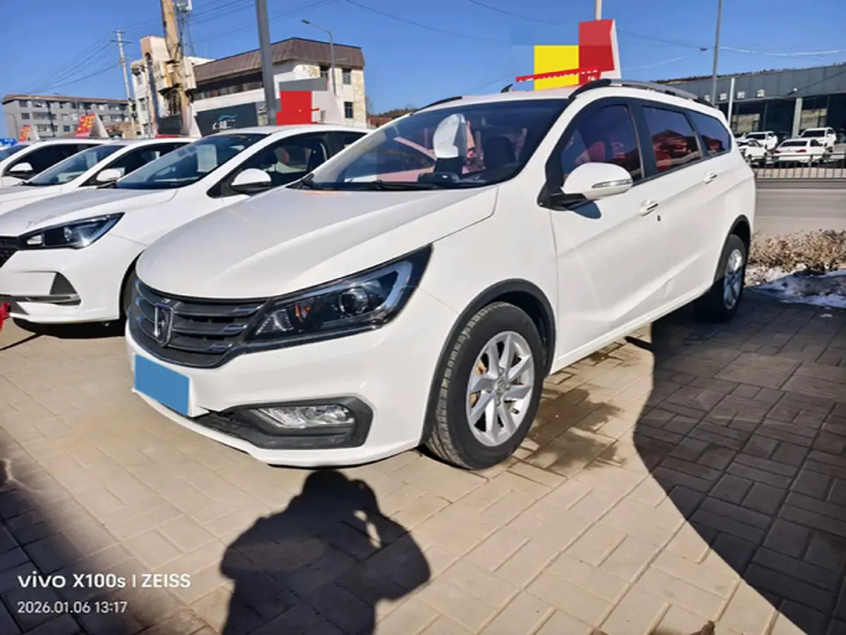2017 BaoJun 310W 1.5L 112HP L4 6MT