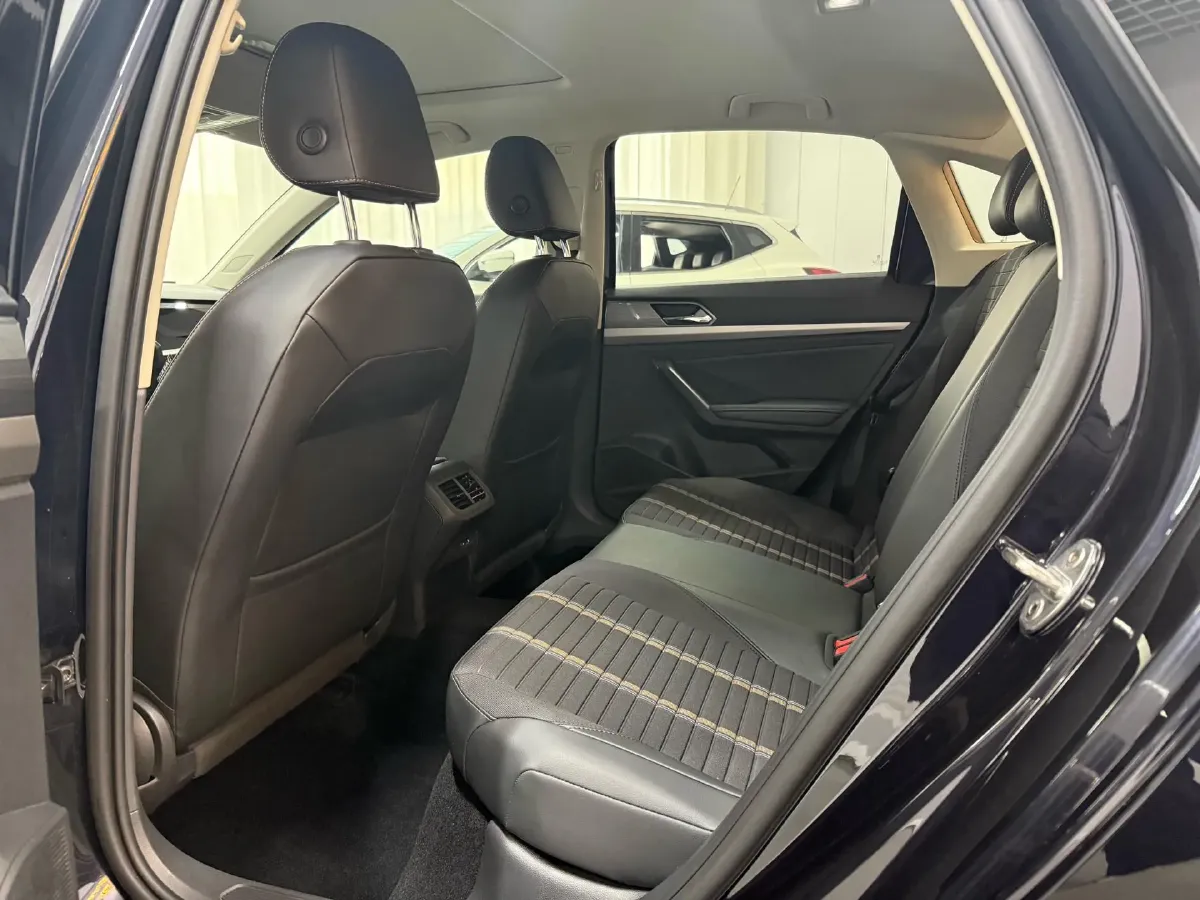 2022 Volkswagen Sagitar 1.2T 116HP L4 7DCT,autocango,china used car exporter,china ev exporter,chinese used car exporter,chinese used ev exporter