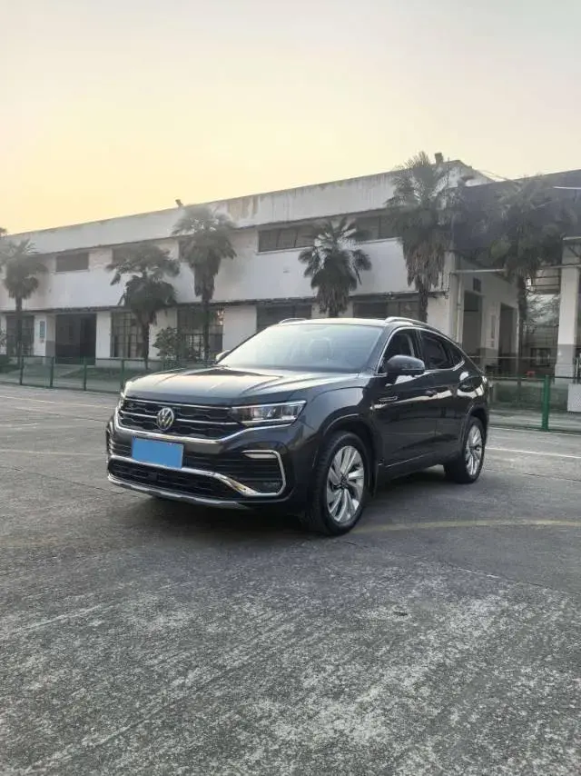 2020 Volkswagen Tayron X 2.0T 186HP L4 7DCT