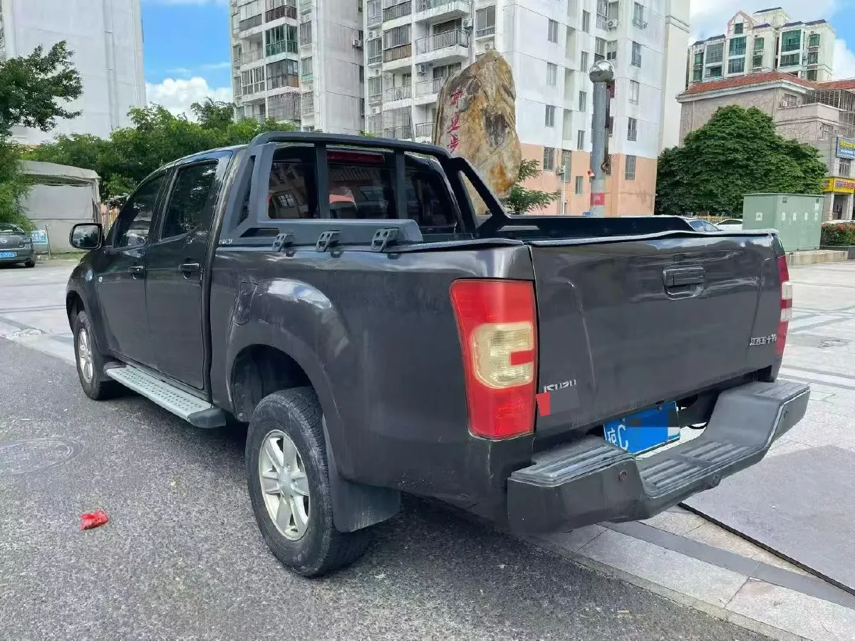 2020 JMC BaoDian 2.5T 140HP L4 5MT,autocango,china used car exporter,china ev exporter,chinese used car exporter,chinese used ev exporter