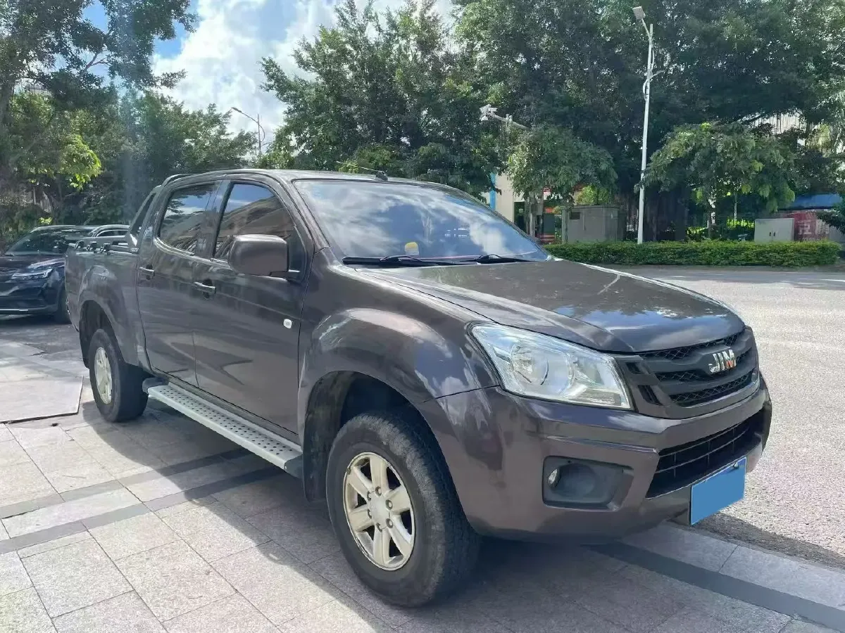 2020 JMC BaoDian 2.5T 140HP L4 5MT,autocango,china used car exporter,china ev exporter,chinese used car exporter,chinese used ev exporter