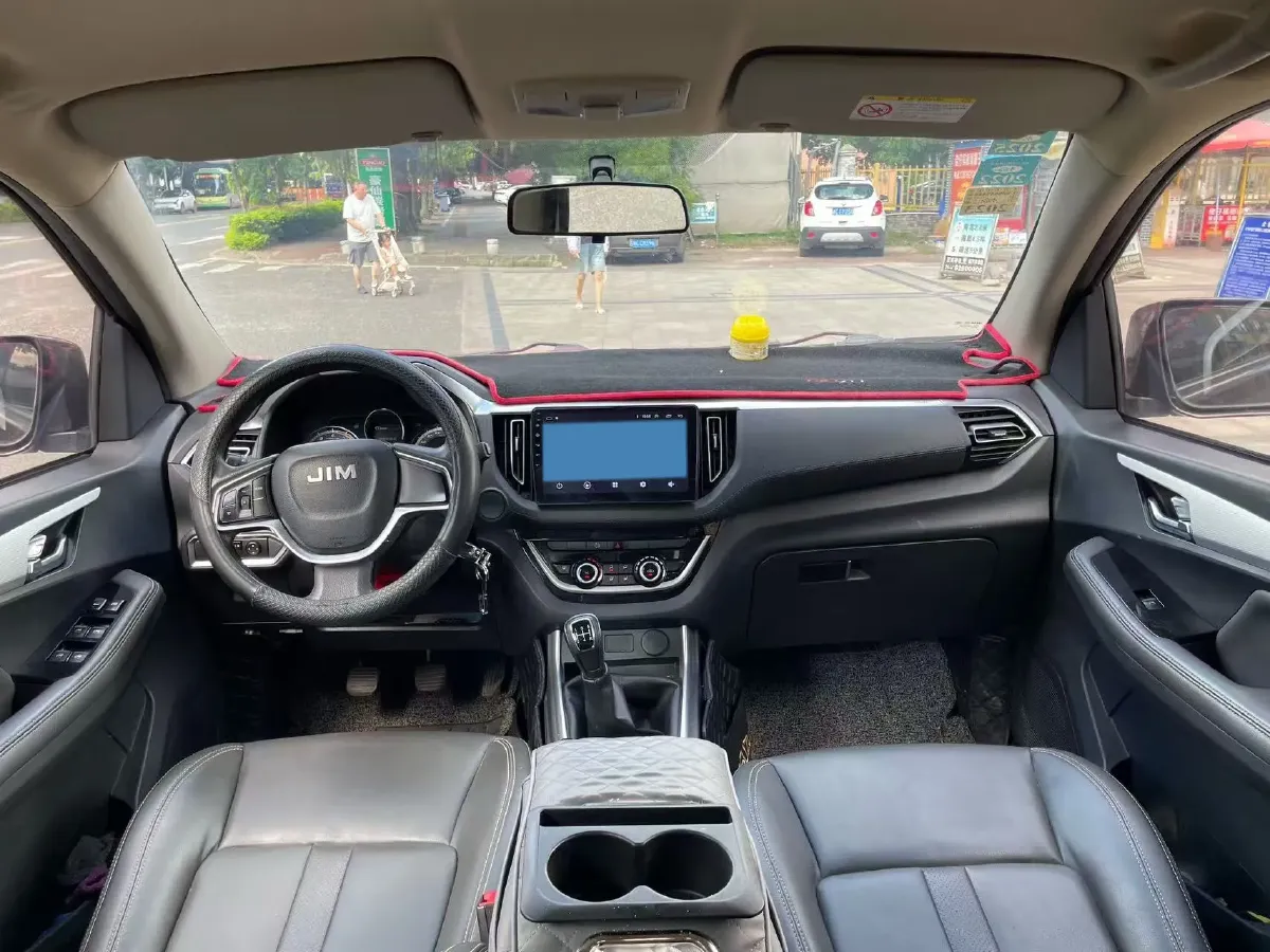 2020 JMC BaoDian 2.5T 140HP L4 5MT,autocango,china used car exporter,china ev exporter,chinese used car exporter,chinese used ev exporter