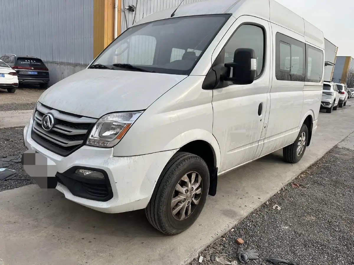 2023 MAXUS XinTu V70 2.0T 125HP L4 6MT