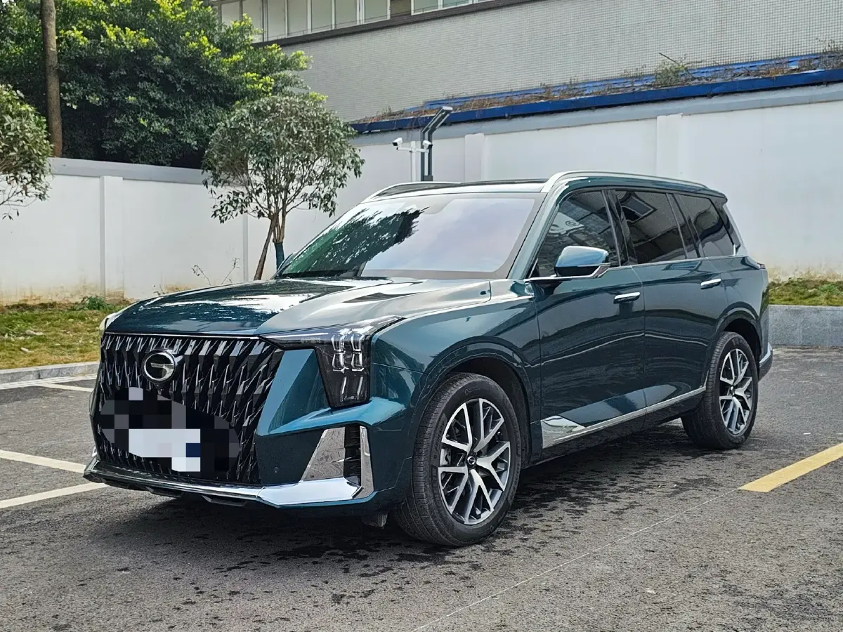 2022 GAC Trumpchi GS8 2.0T 190HP L4 E-CVT Hybrid