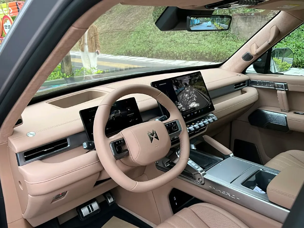 2025 Jetour Zongheng G700 2.0T 211HP L4 2DHT PHEV,autocango,china used car exporter,china ev exporter,chinese used car exporter,chinese used ev exporter