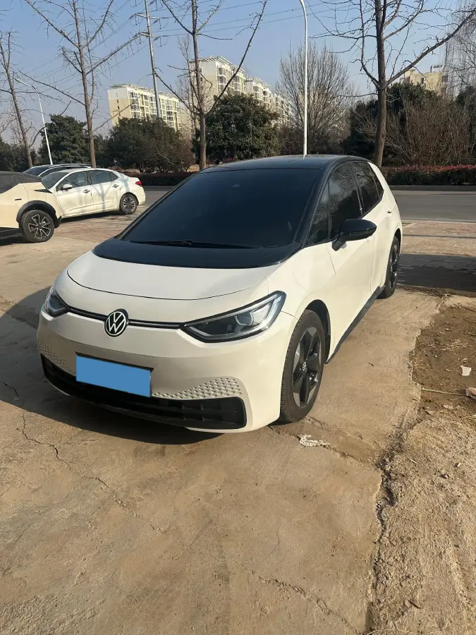2025 Volkswagen ID.3 BEV 53.6KWH