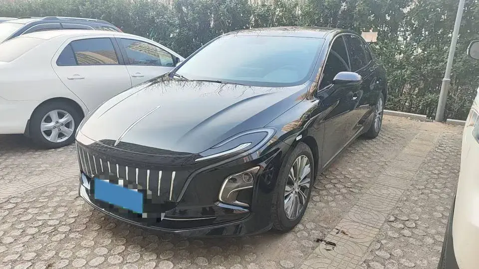 2024 HongQi E-QM5 BEV 72KWH