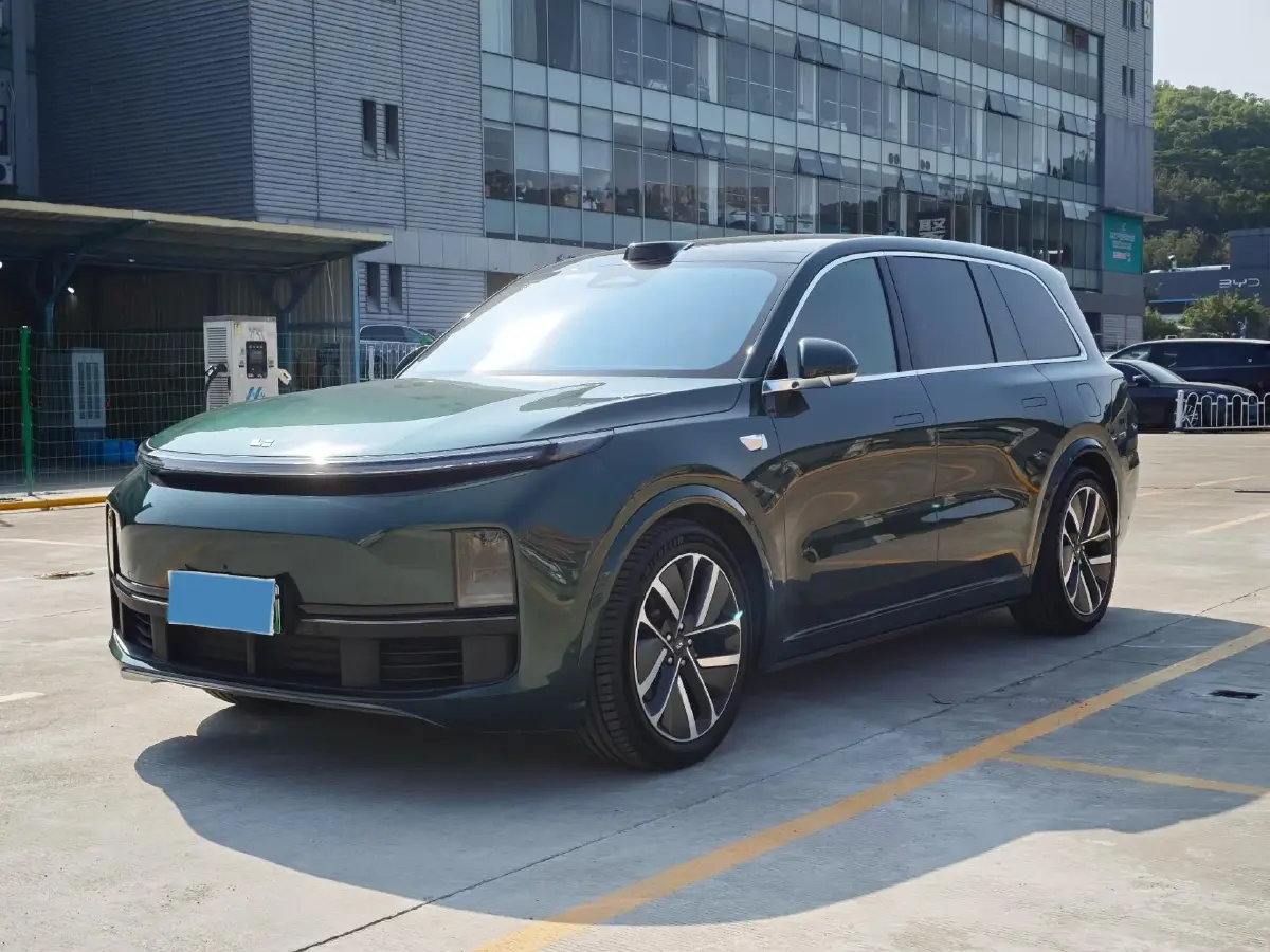 2024 Toyota Land Cruiser Prado 2.4T 282HP L4 8AT Hybrid