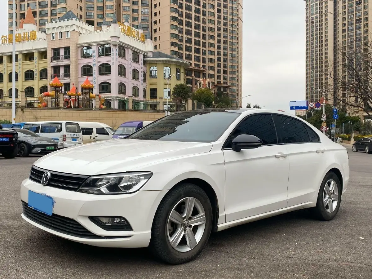 2018 Volkswagen Lamando 1.4T 131HP L4 7DCT