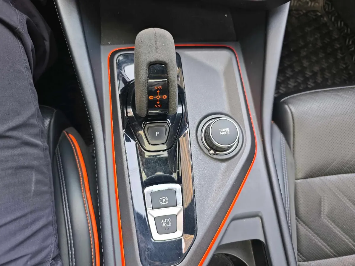 2021 LYNK&CO 02 Hatchback 2.0T 254HP L4 8AT,autocango,china used car exporter,china ev exporter,chinese used car exporter,chinese used ev exporter