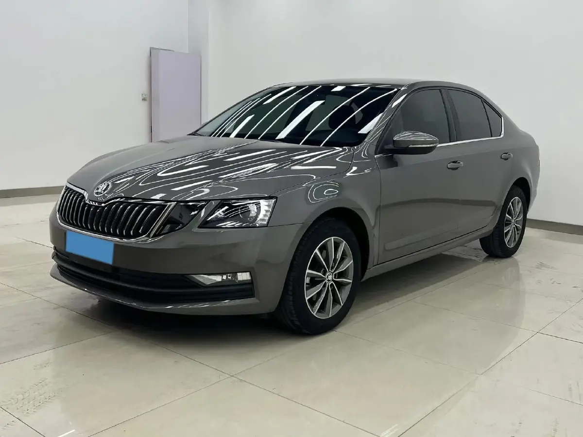 2021 Skoda Octavia 1.5L 113HP L4 6AT