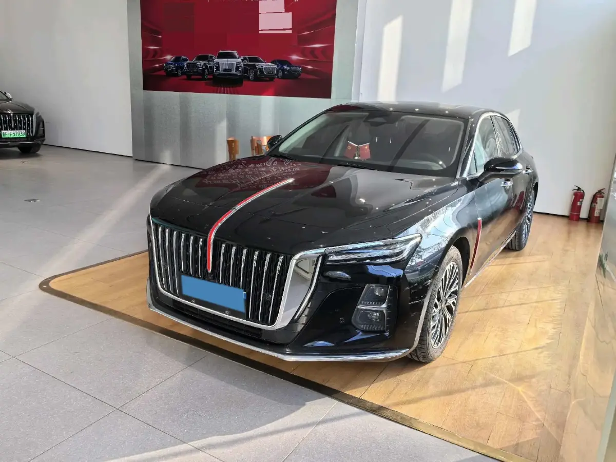 2024 HongQi H5 2.0T 224HP L4 8AT