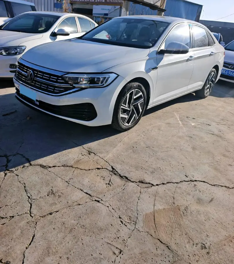 2023 Volkswagen Sagitar 1.5T 160HP L4 7DCT