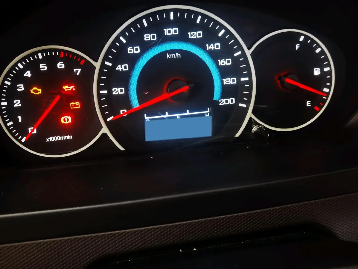 2021 NLM Motor QiTeng M70 1.5L 122HP L4 5MT,autocango,china used car exporter,china ev exporter,chinese used car exporter,chinese used ev exporter