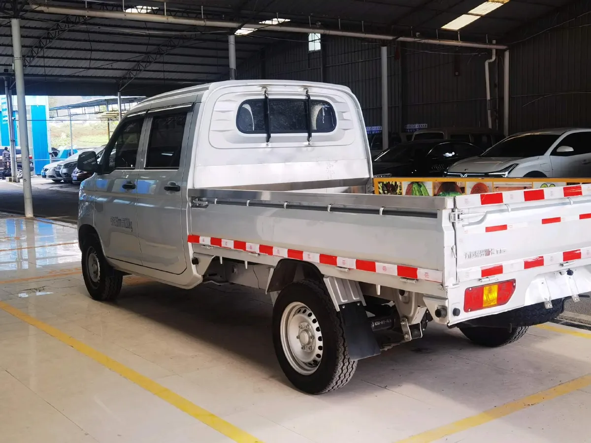 2021 NLM Motor QiTeng M70 1.5L 122HP L4 5MT,autocango,china used car exporter,china ev exporter,chinese used car exporter,chinese used ev exporter